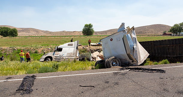 semi truck accident on highway